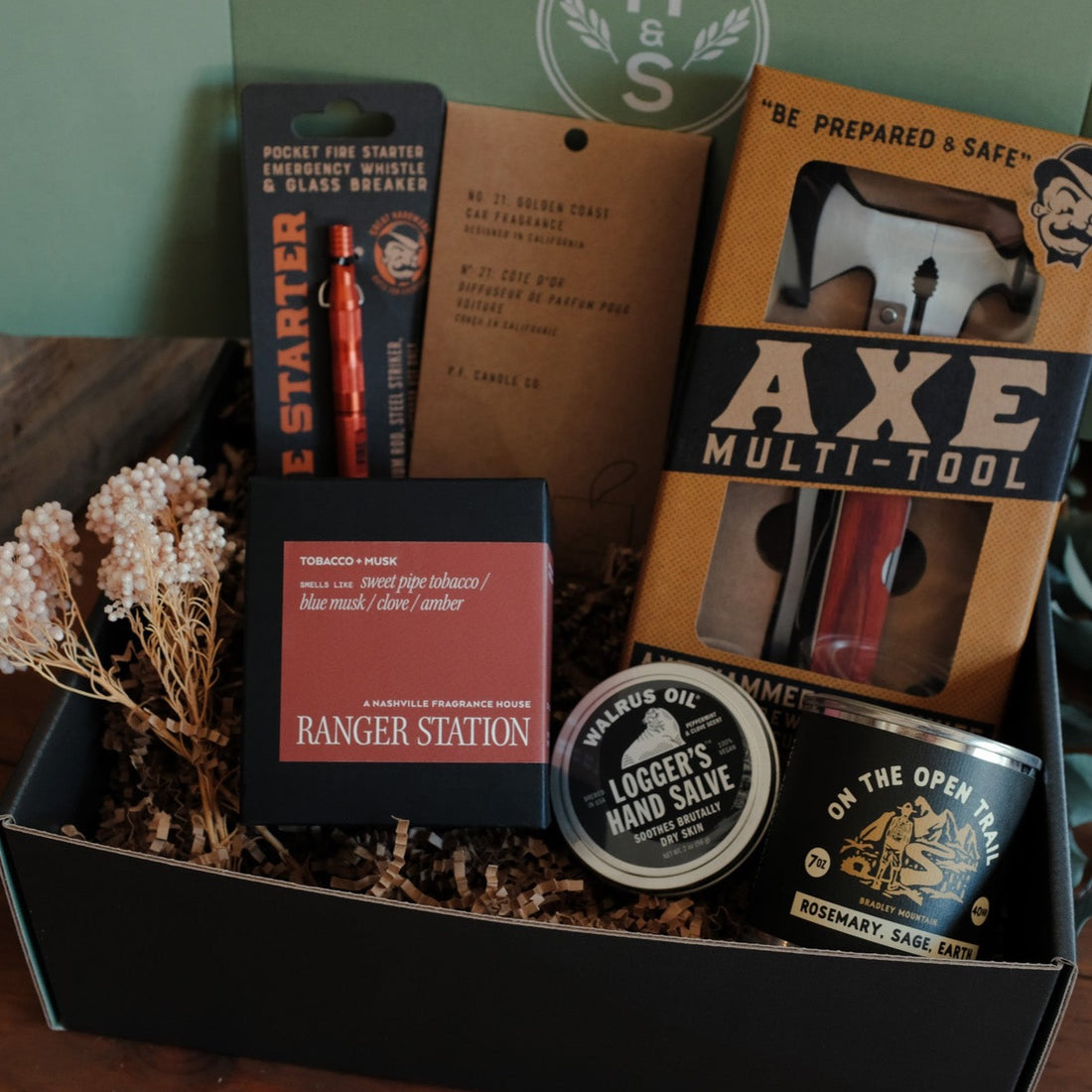 Hearth & Sage Distinguished Gentleman Gift Box